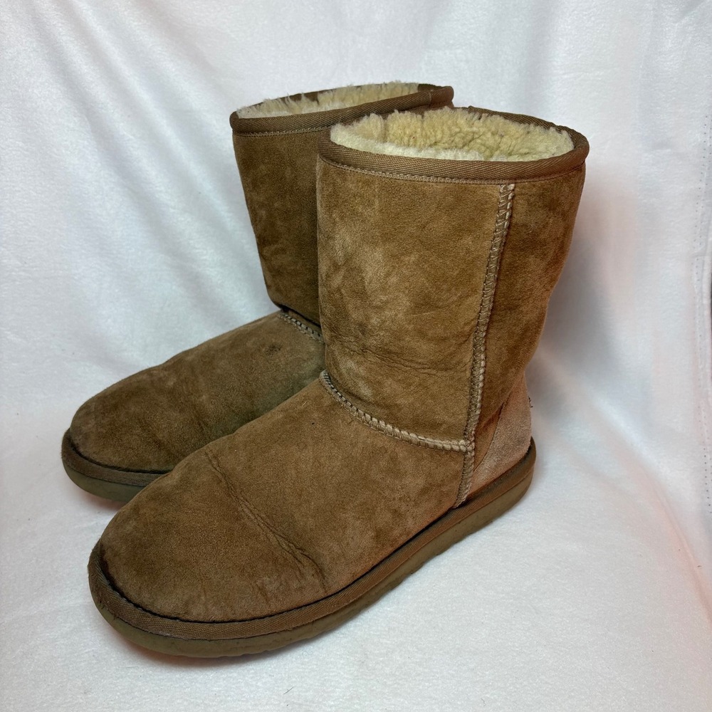 UGG Australia Classic Short Chestnut Brown Suede Sheepskin Boots Womens 7
